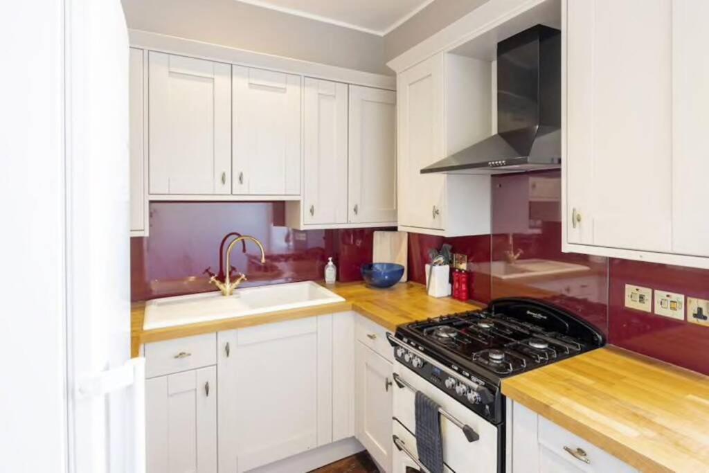 Georgian Apartment Located In The Center Of Bath. エクステリア 写真